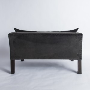 lorraine osborne. love me tender sofa leg